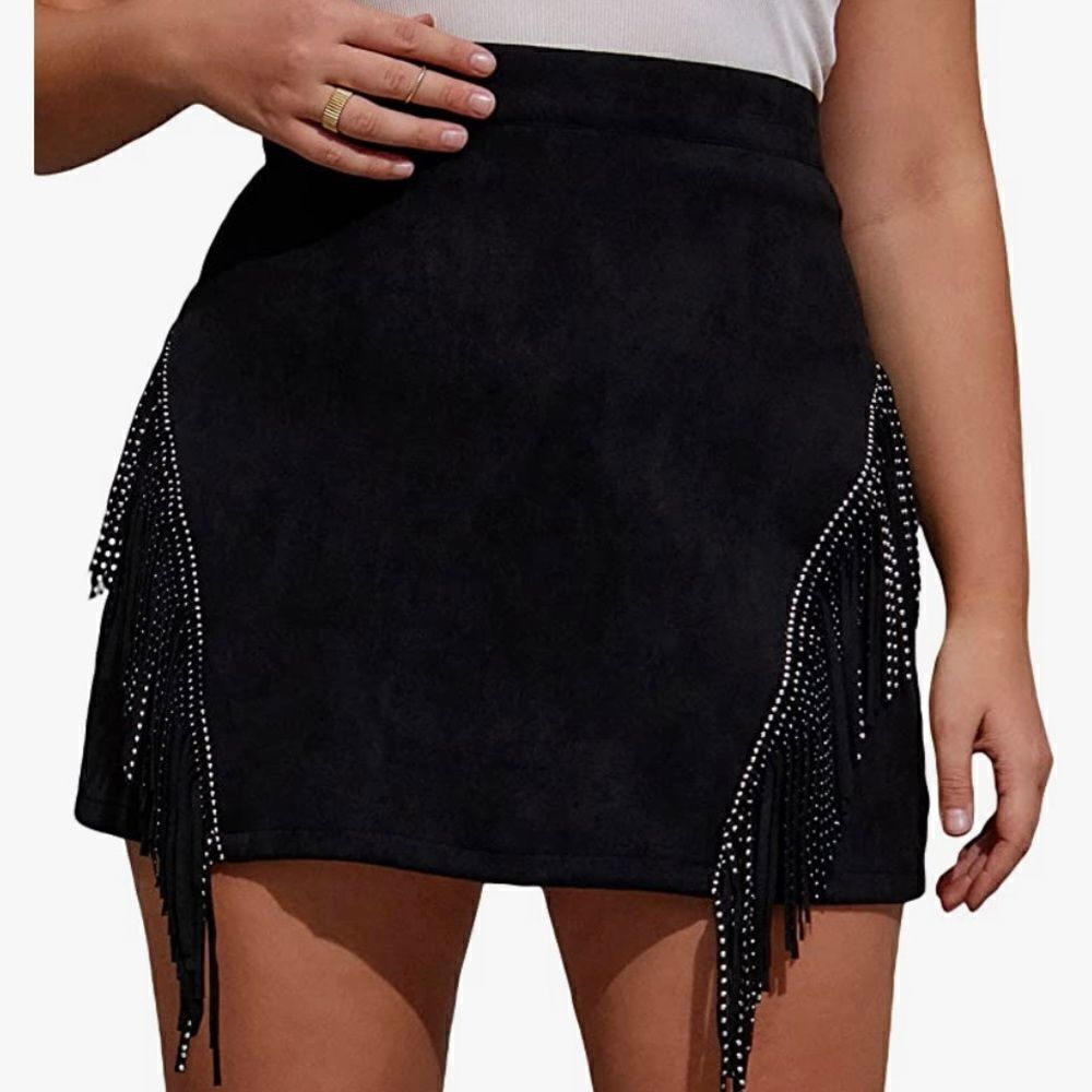 𝅺Black Fringe Mini Skirt